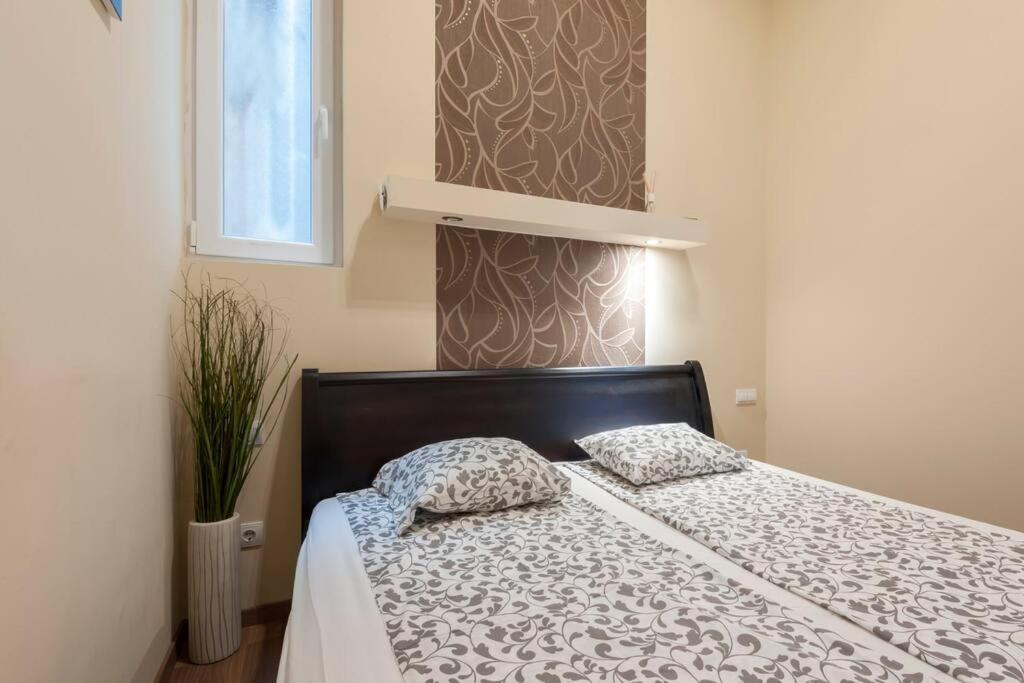Szent Istvan Ter 4 Next To Basilica A 1 Bedroom Будапеща Екстериор снимка